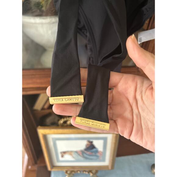 Vince Camuto Women's Side-Tie-Belt Plunge-Neck One-Piece Swimsuit black NWT Sz 8 - Picture 3 of 8